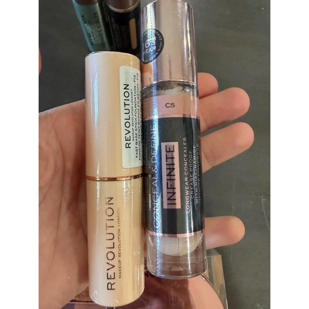 Makeup Revolution London 11pc Bundle Foundation Concealer Highlighter Lip Brow